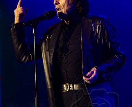 RAPHAEL MONTA UN «ESCANDALO»CON SU GIRA 6.0 EN SALAMANCA