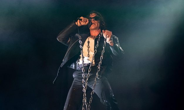 Ultraligera conquista La Riviera con una noche histórica y grandes invitados